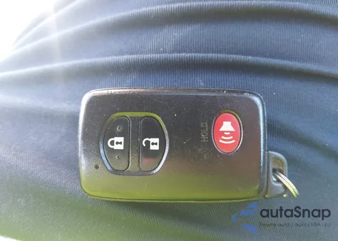 2011 Toyota Prius Two z USA, uszkodzony, nr VIN JTDKN3DUXB1386738